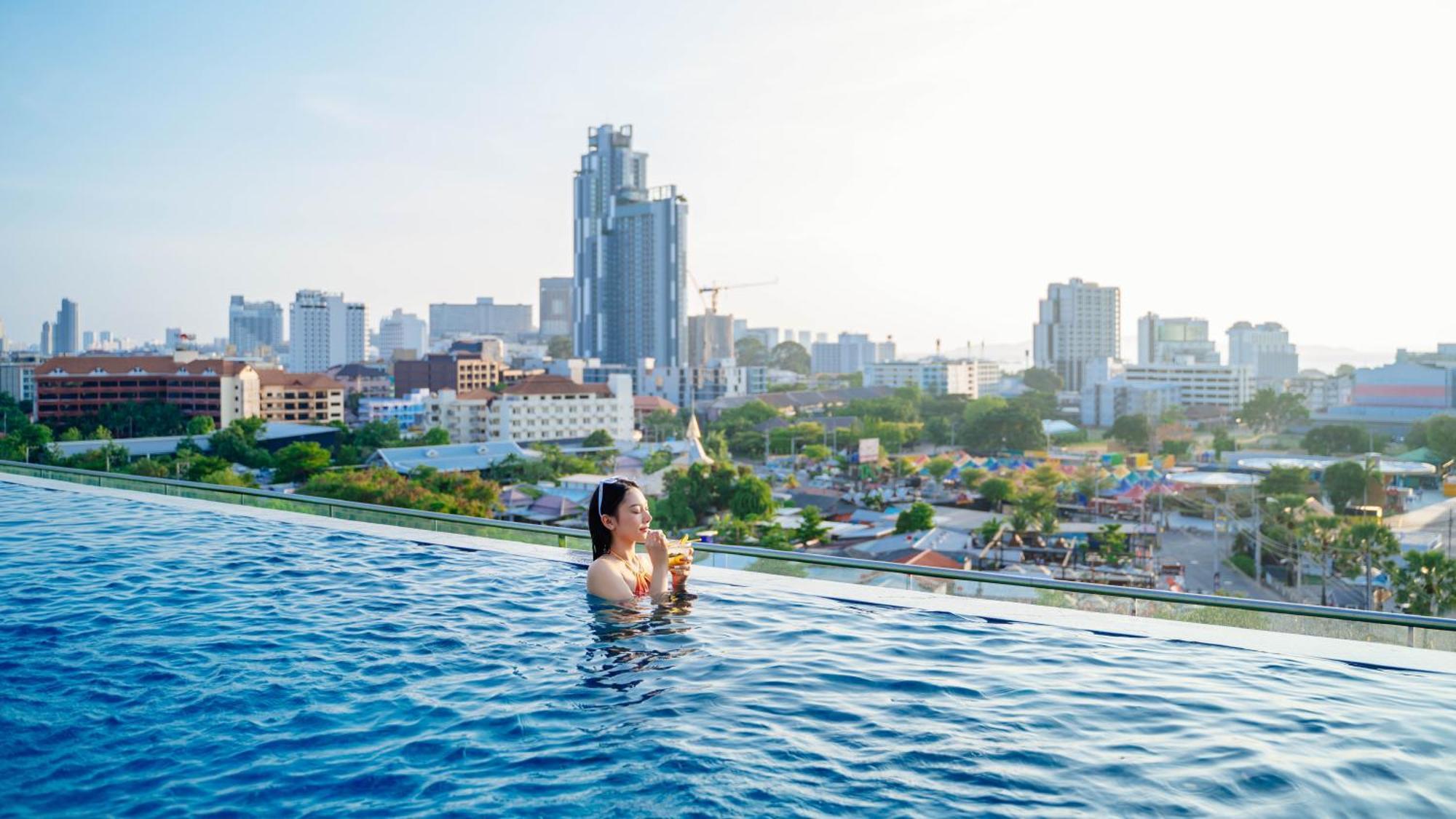 T Pattaya Hotel By Pcl エクステリア 写真