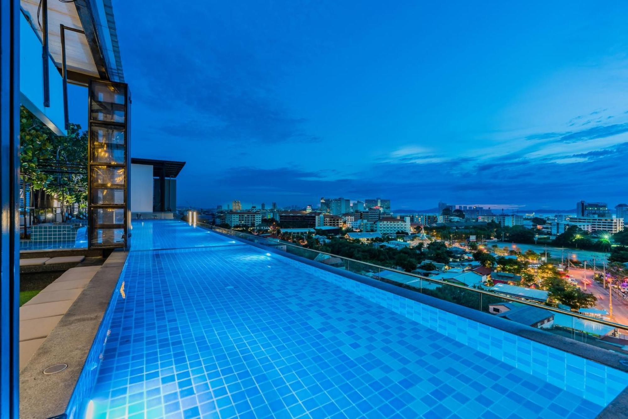 T Pattaya Hotel By Pcl エクステリア 写真